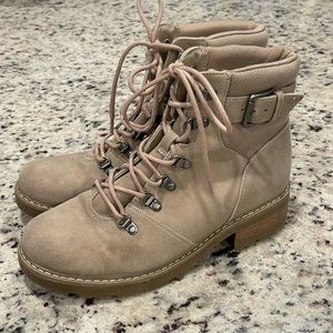 New WO tags… Universal Thread size 8.5 boots